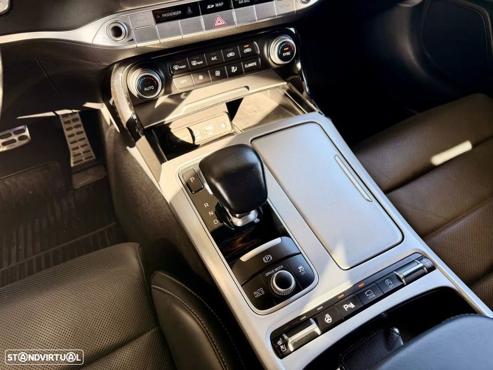 Kia Stinger 2.2 CRDi GT Line - 24