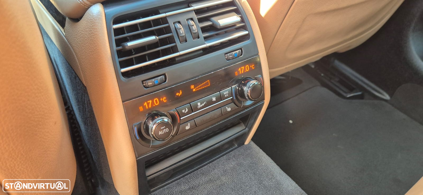 BMW 750 d xDrive Pack M - 15