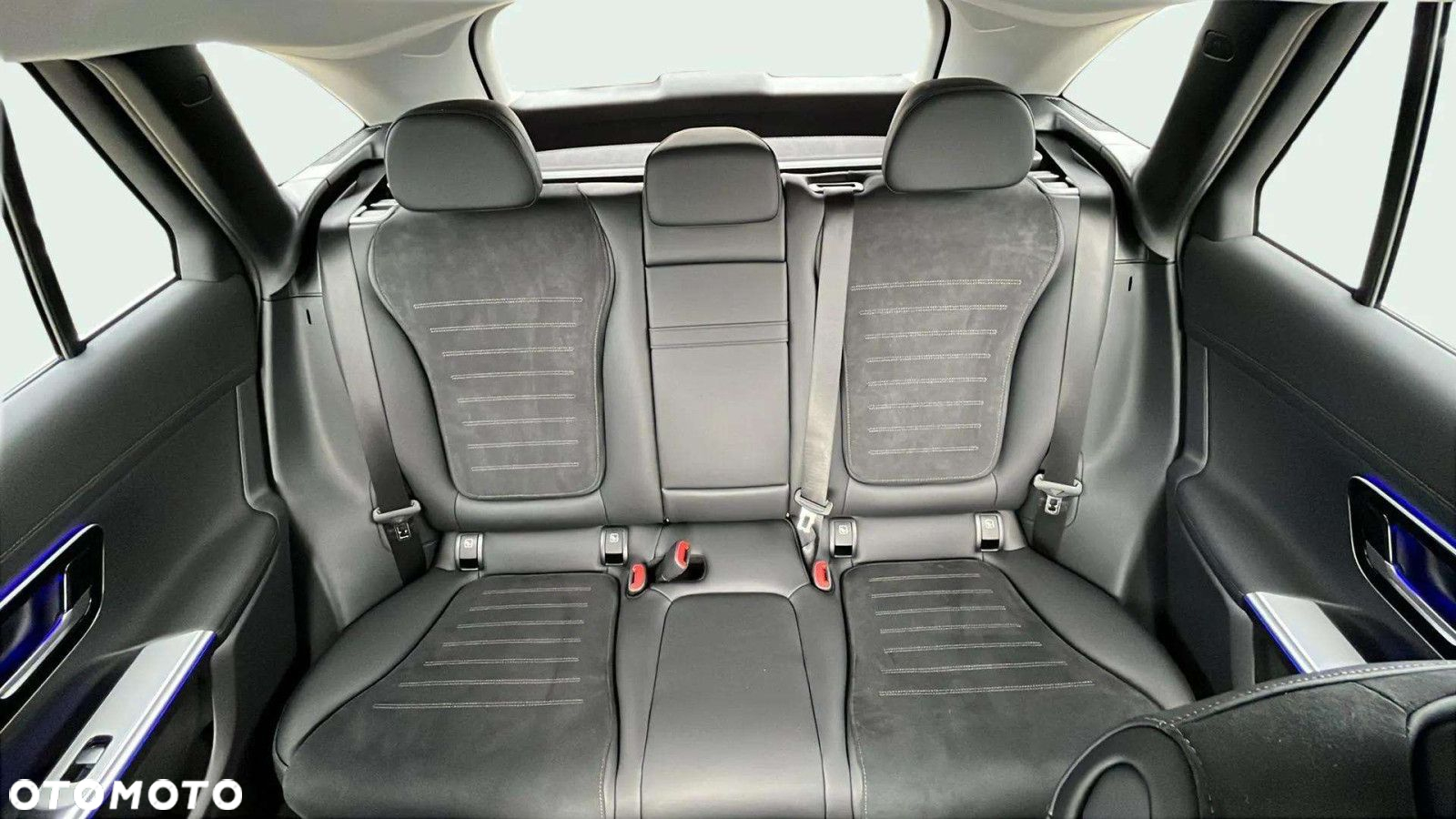 Mercedes-Benz GLC - 14