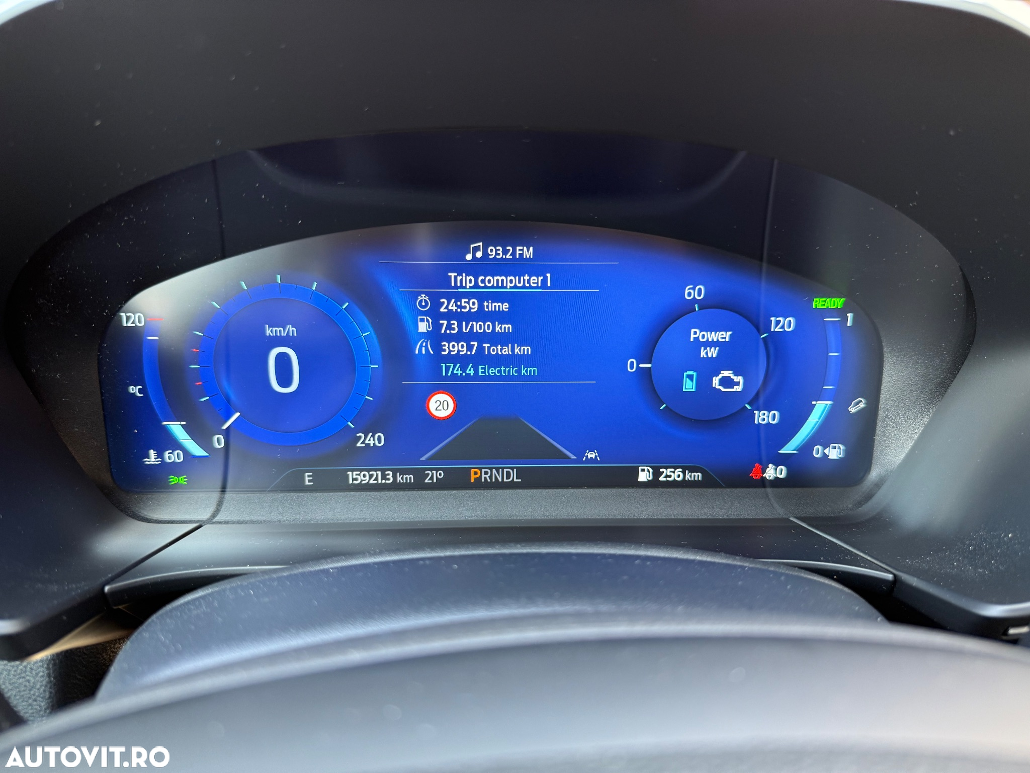 Ford Kuga 2.5 Duratec FHEV AWD Titanium - 33