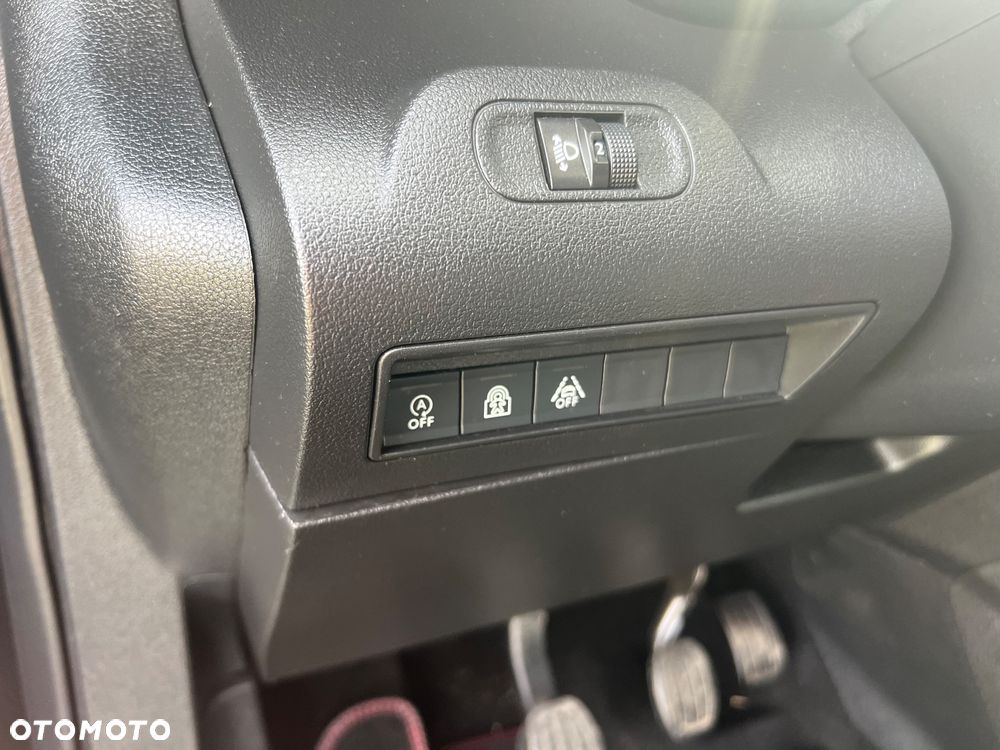 Citroën Berlingo XL 7-Sitzer BlueHDi 130 SHINE - 4