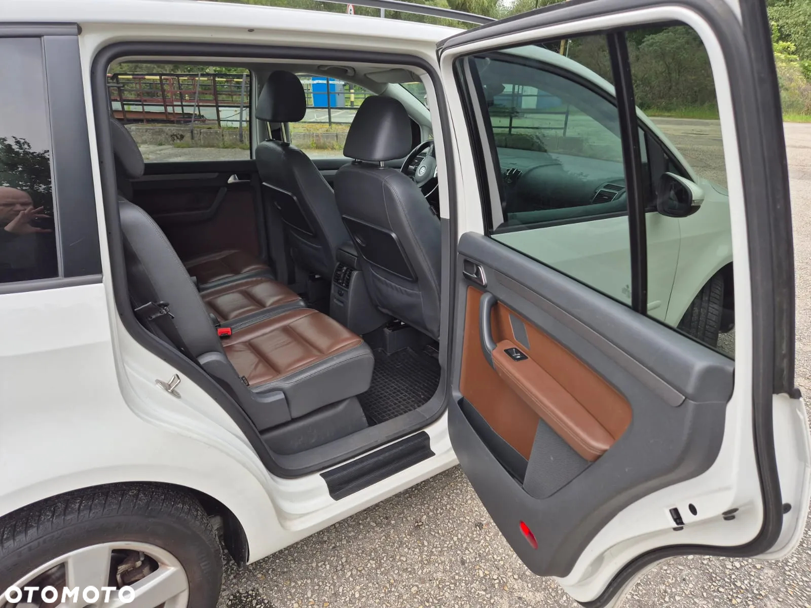 Volkswagen Touran 1.2 TSI BlueMot Comfortline - 30