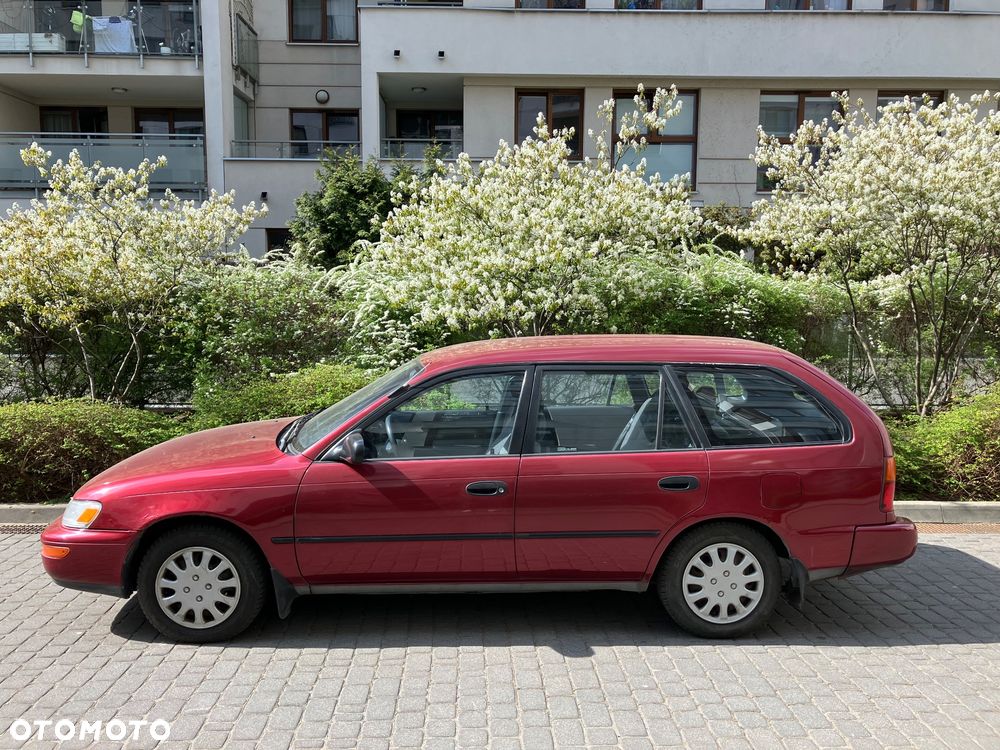 Toyota Corolla - 1