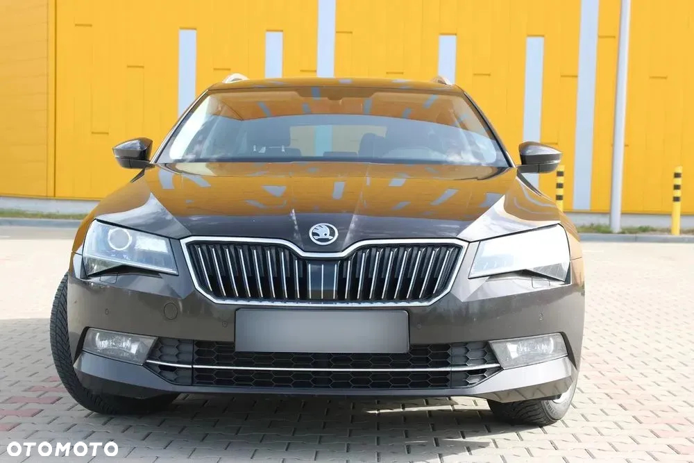 Skoda Superb 1.8 TSI Ambition - 9