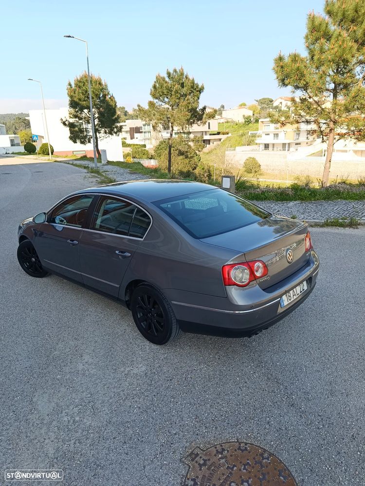 VW Passat 2.0 TDI Highline DSG - 11