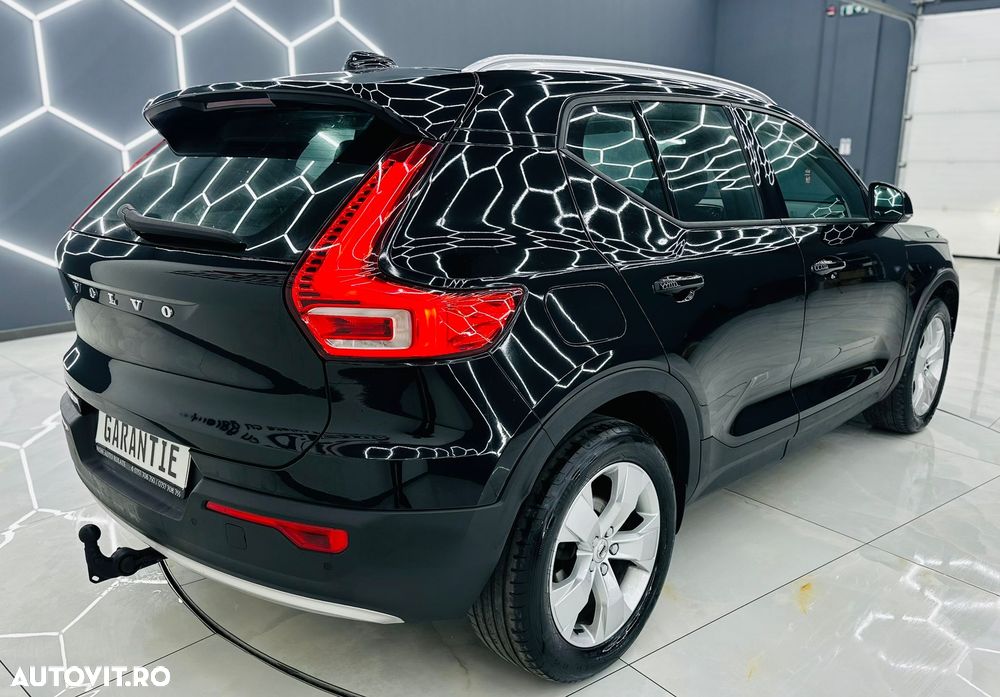 Volvo XC 40 T3 Geartronic Momentum Pro - 4