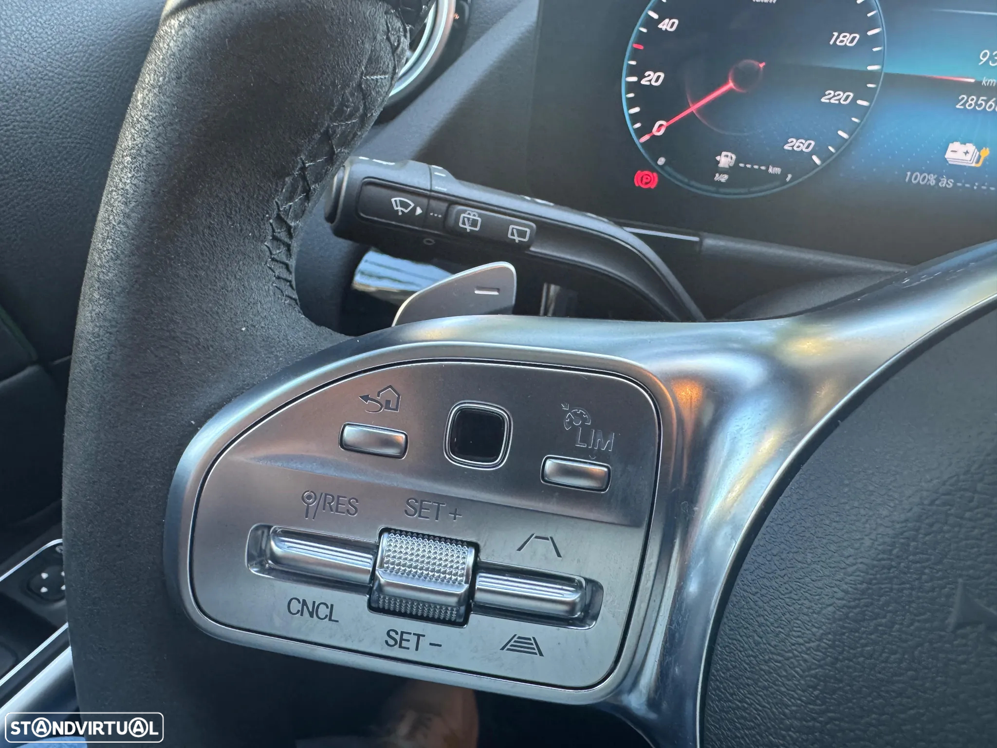 Mercedes-Benz GLA 250 e AMG Line - 10