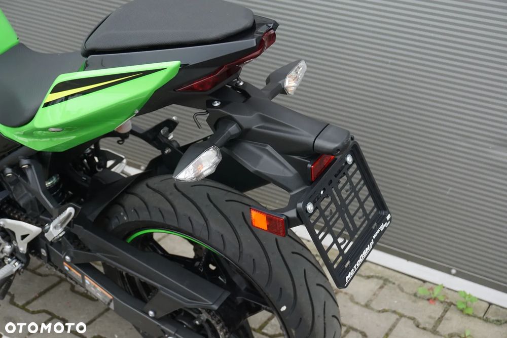 Kawasaki Ninja 400 - 20