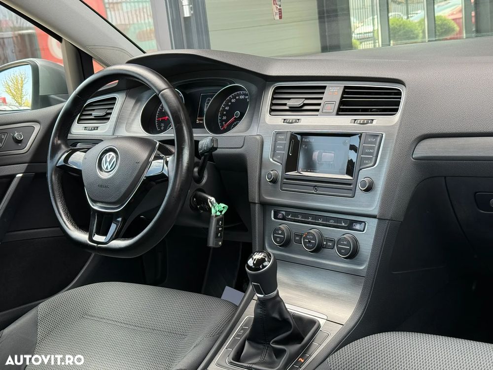 Volkswagen Golf 1.2 TSI BlueMotion Technology Comfortline - 15