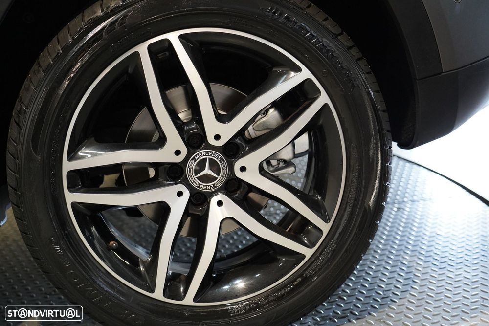 Mercedes-Benz GLA 180 d - 30