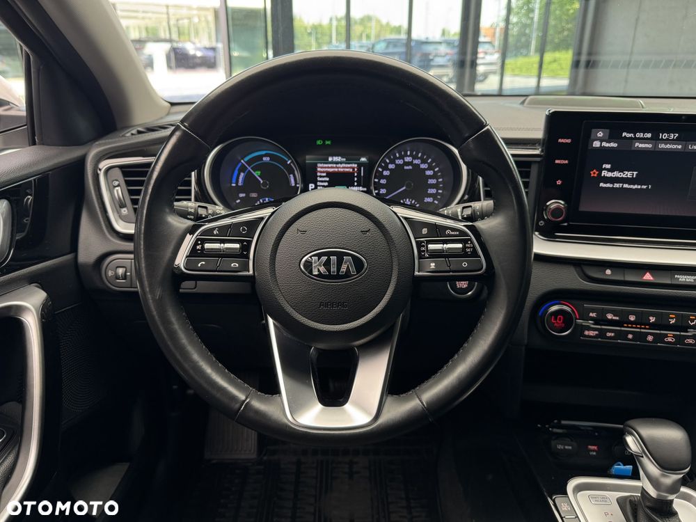 Kia Ceed 1.6 GDI PHEV L DCT - 17
