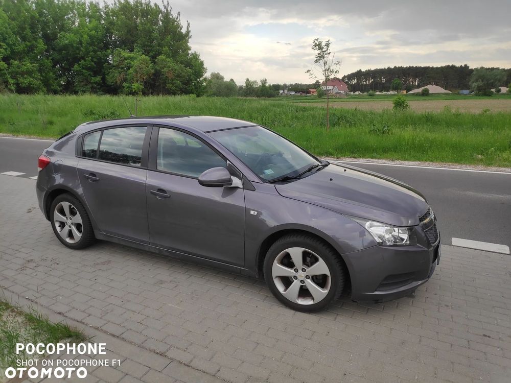 Chevrolet Cruze - 4