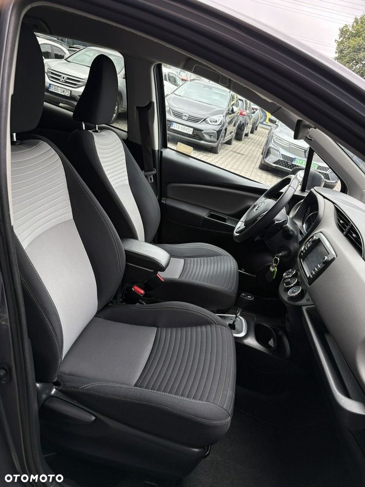 Toyota Yaris - 17
