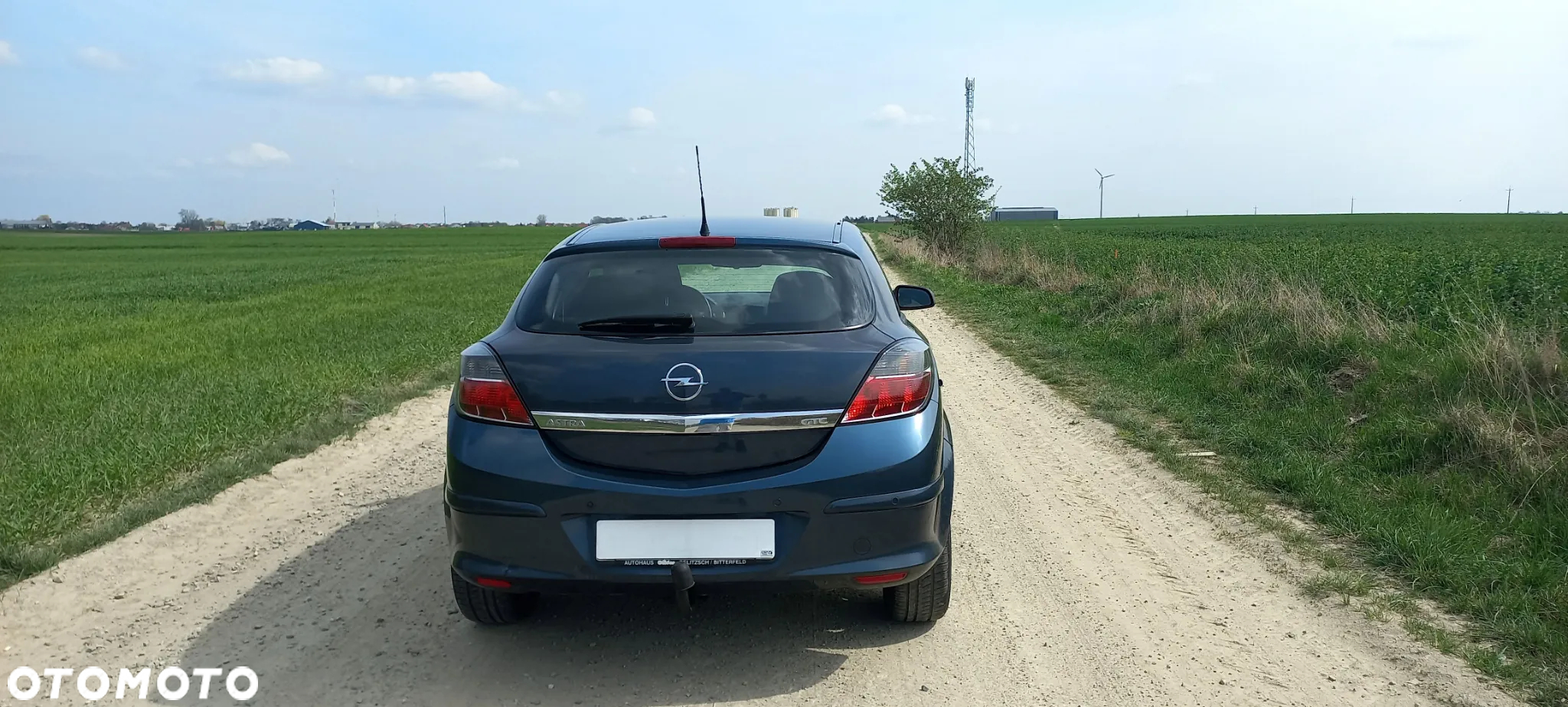 Opel Astra GTC 1.6 - 4