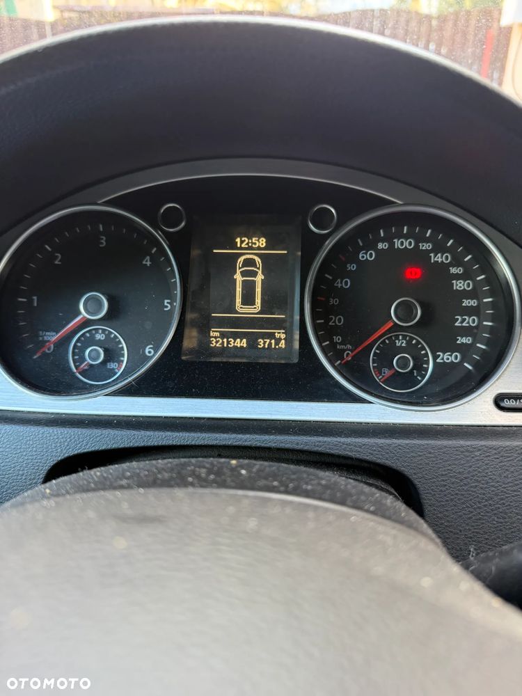 Volkswagen Passat 2.0 TDI DPF DSG Highline - 9