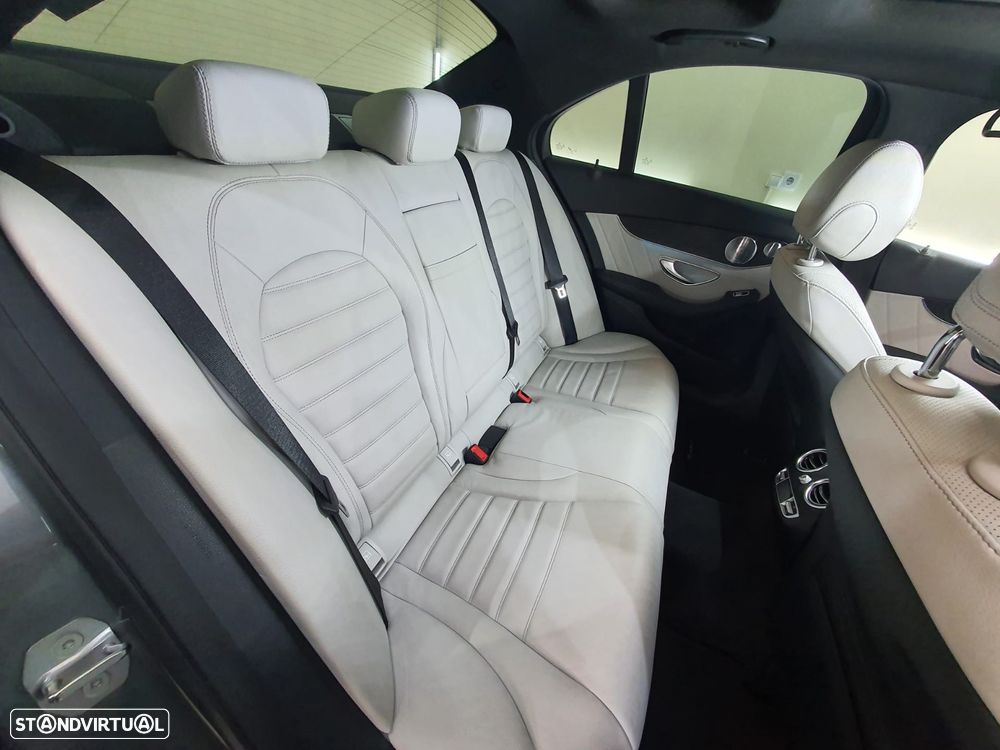 Mercedes-Benz C 300 BlueTEC Hybrid AMG Line - 7