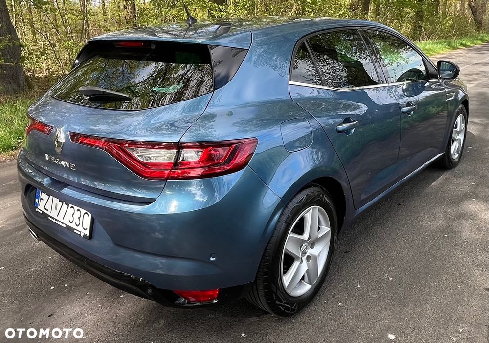 Renault Megane 1.5 dCi Limited EDC EU6 - 17