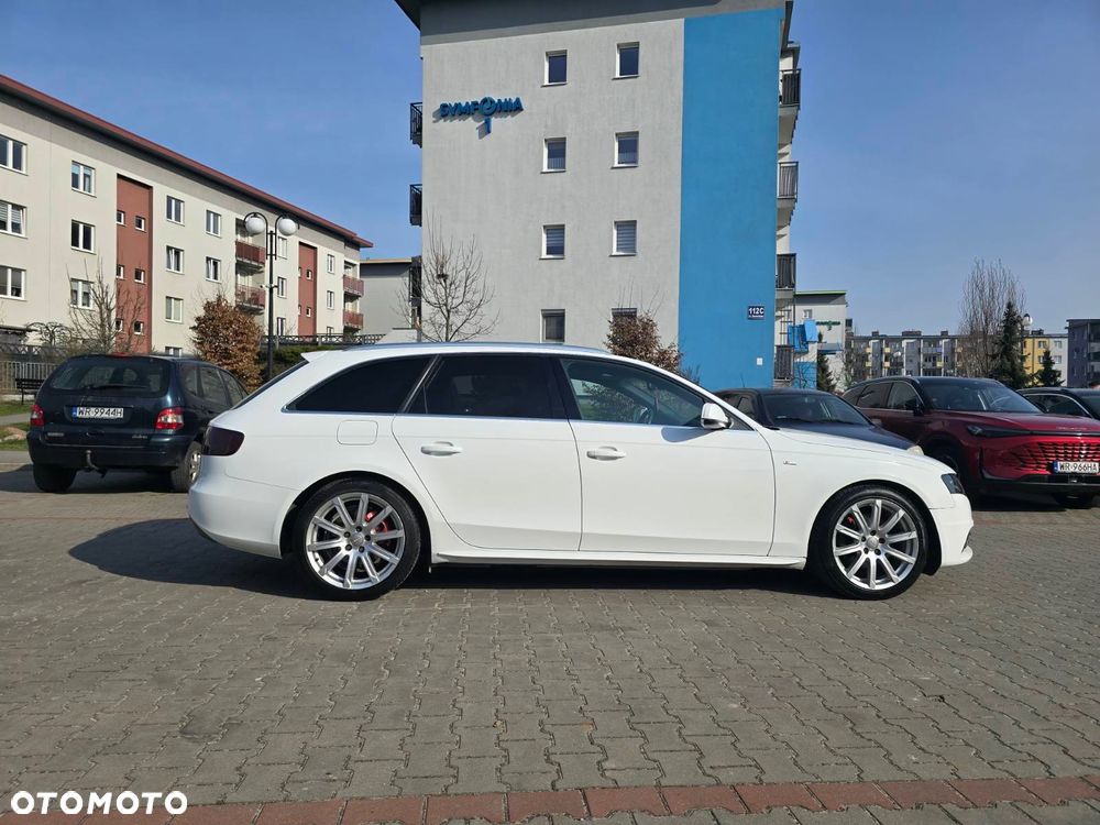 Audi A4 Avant 2.0 TDI - 11