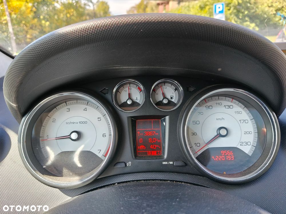 Peugeot 308 1.6 Trendy - 31