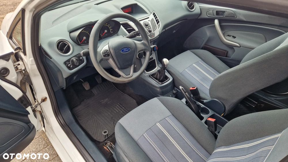 Ford Fiesta 1.25 Ambiente - 10
