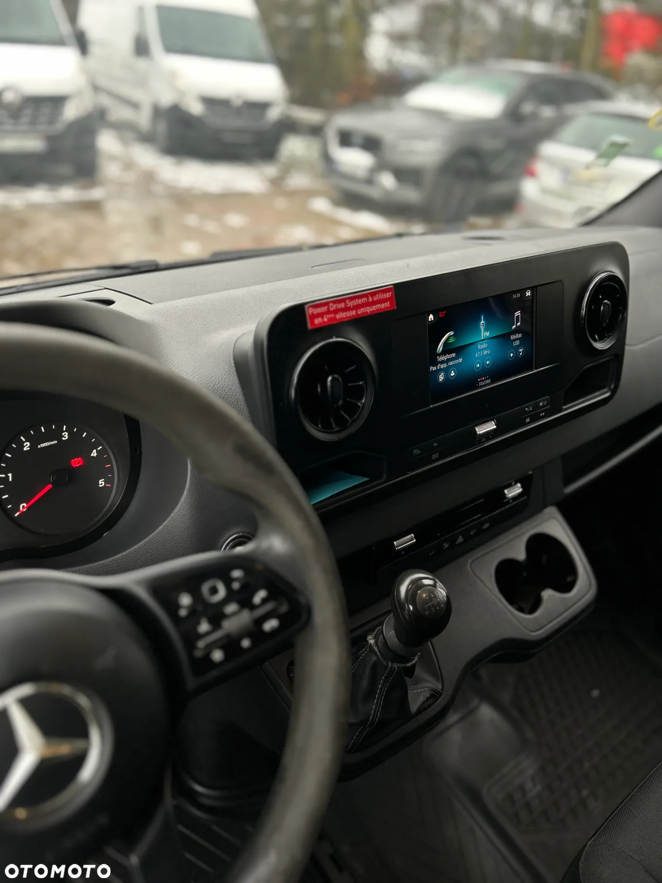 Mercedes-Benz Sprinter - 8