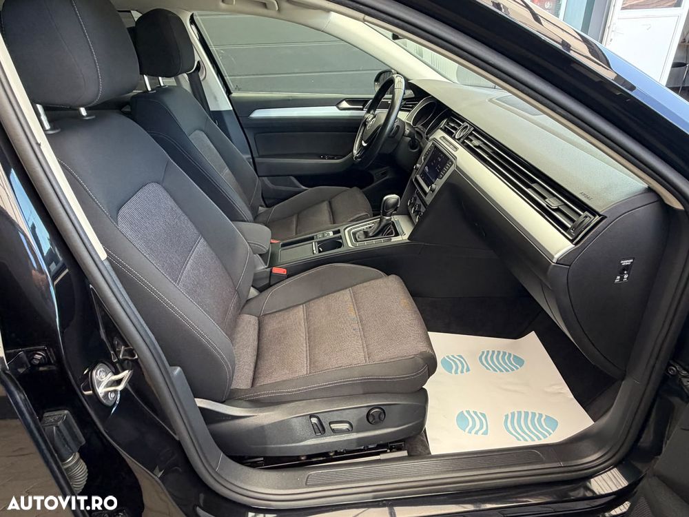 Volkswagen Passat 2.0 TDI DSG Comfortline - 9