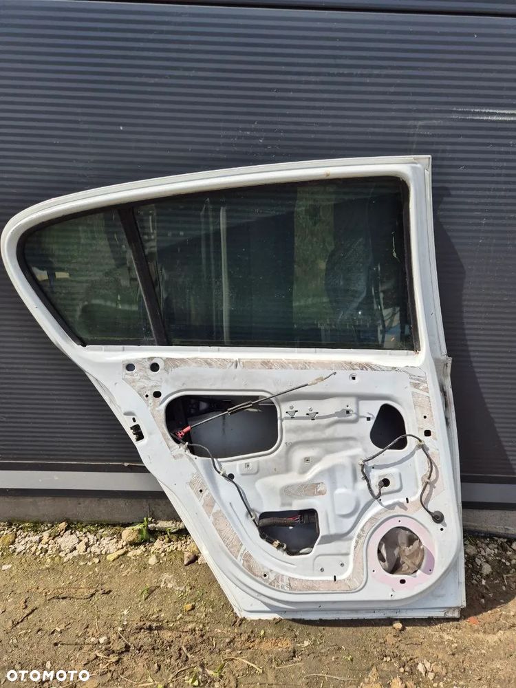 DRZWI OPEL ASTRA III H HATCHBACK - 27