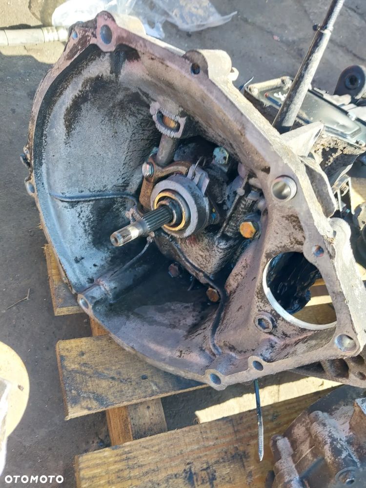 Skrzynia biegów kompletna Fiat Cinquecento 0,7 700 - 3