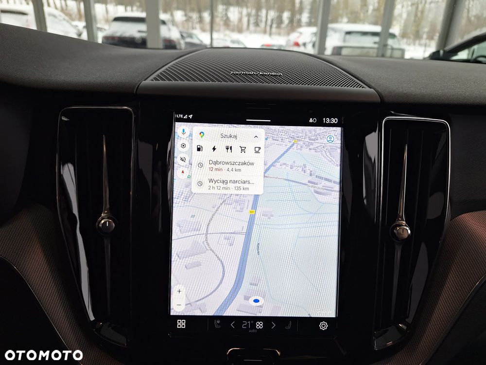 Volvo XC 60 T6 Plug-In Hybrid AWD Plus Dark - 24