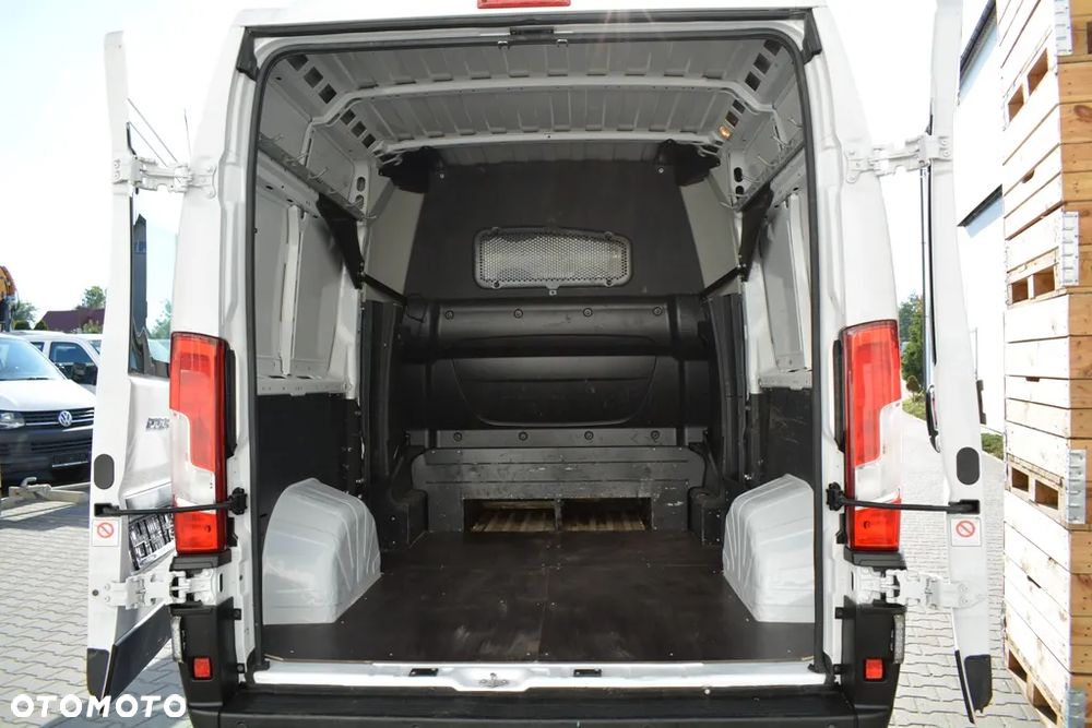 Fiat Ducato 2,3 MuliJet 130KM średniak - 19