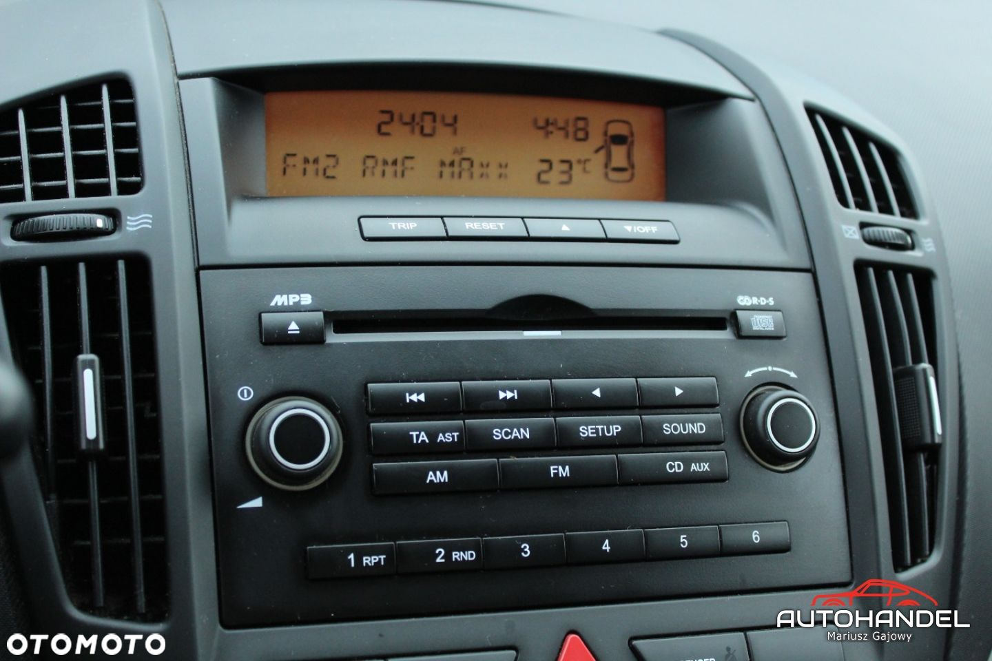 Kia Ceed - 14