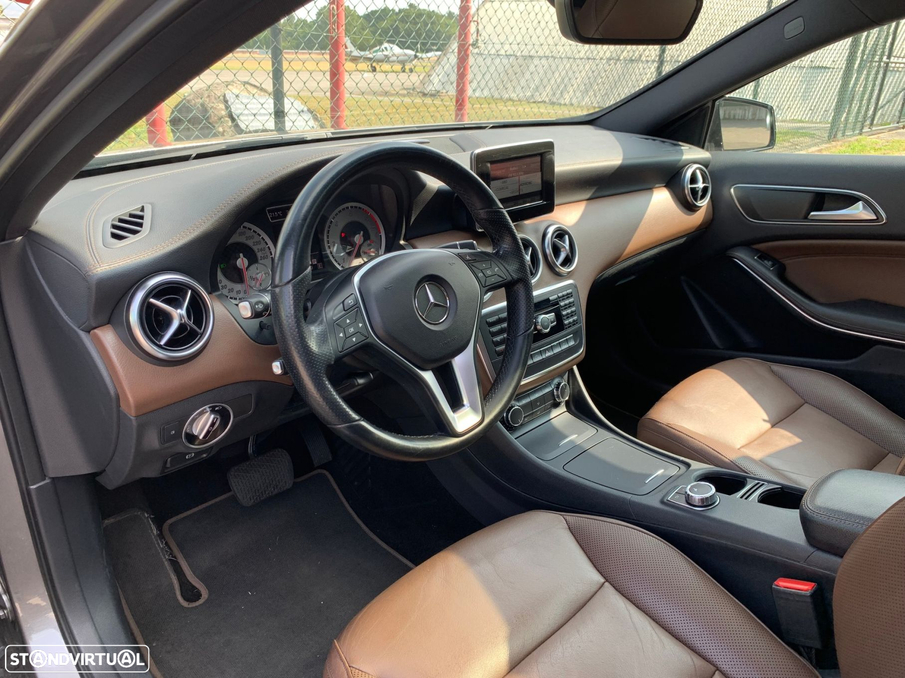 Mercedes-Benz A 200 CDi BE AMG Line Aut. - 31