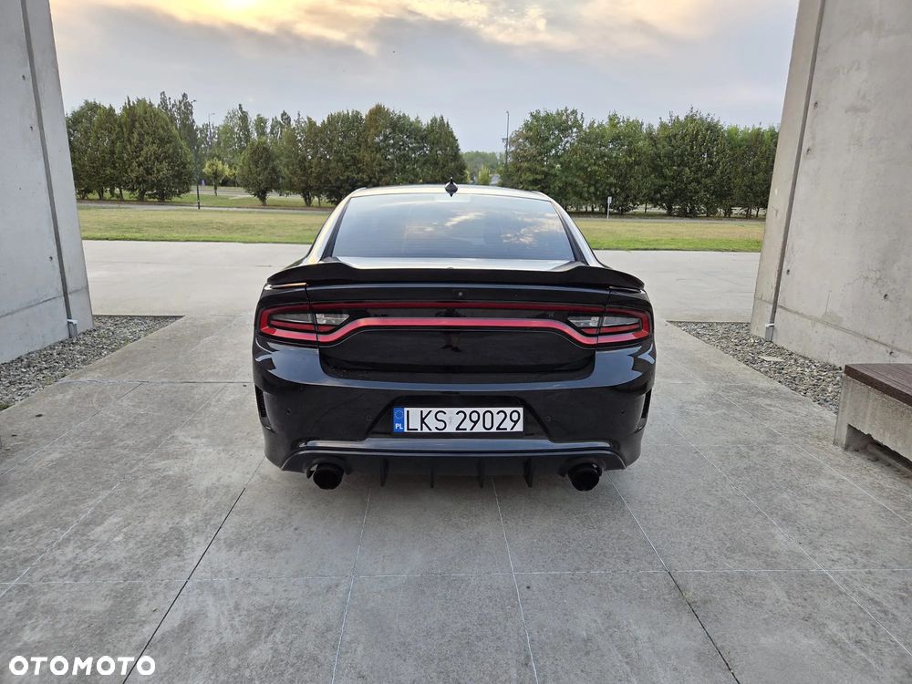 Dodge Charger - 4
