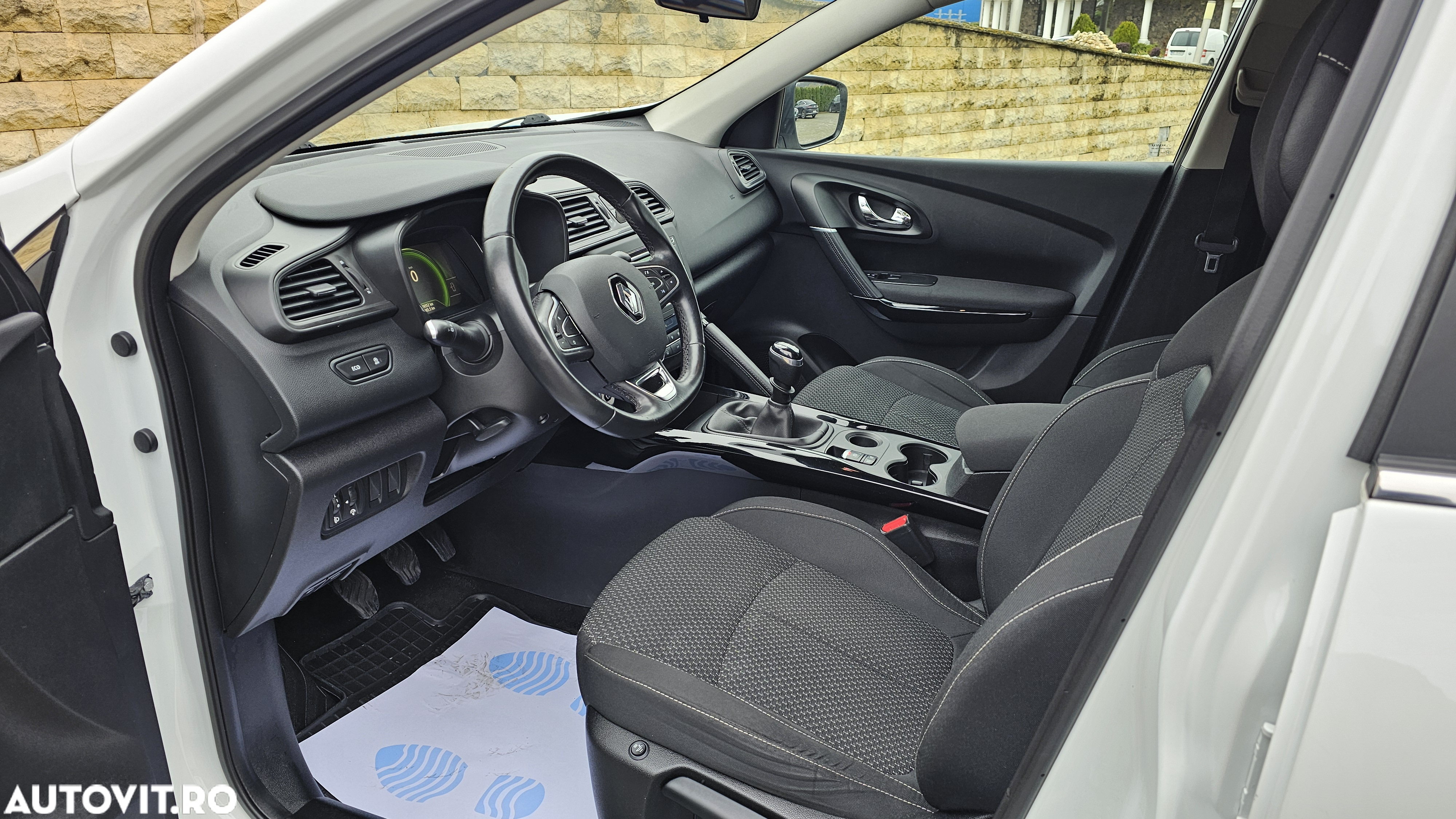 Renault Kadjar Energy TCe 130 Bose Edition - 17
