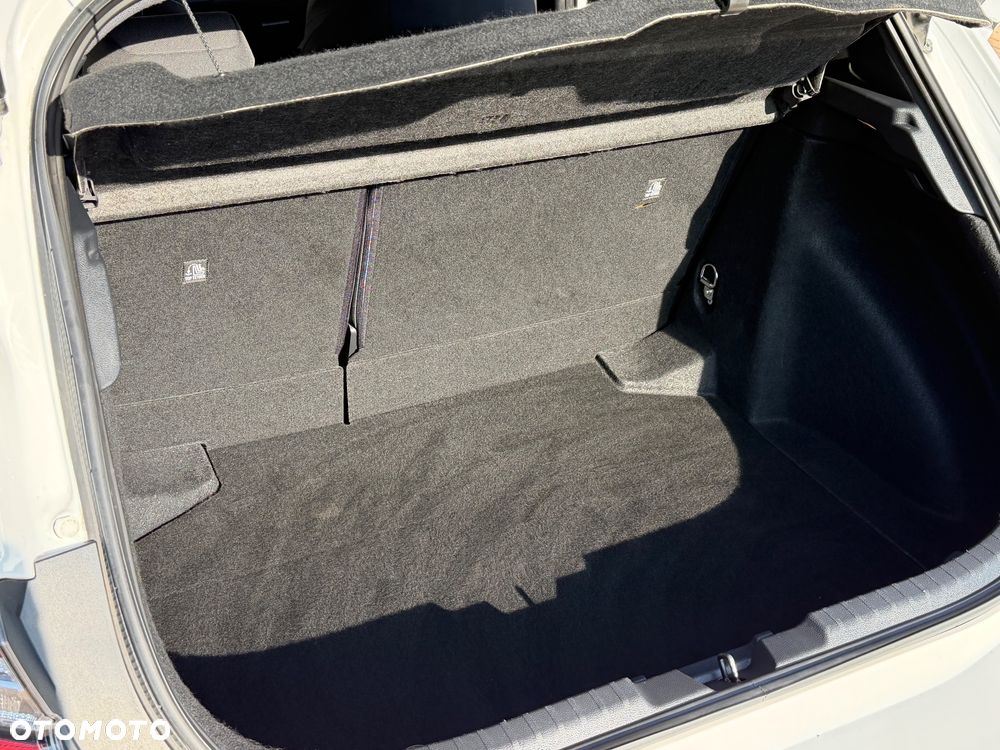 Toyota Corolla 1.8 Hybrid Comfort - 26