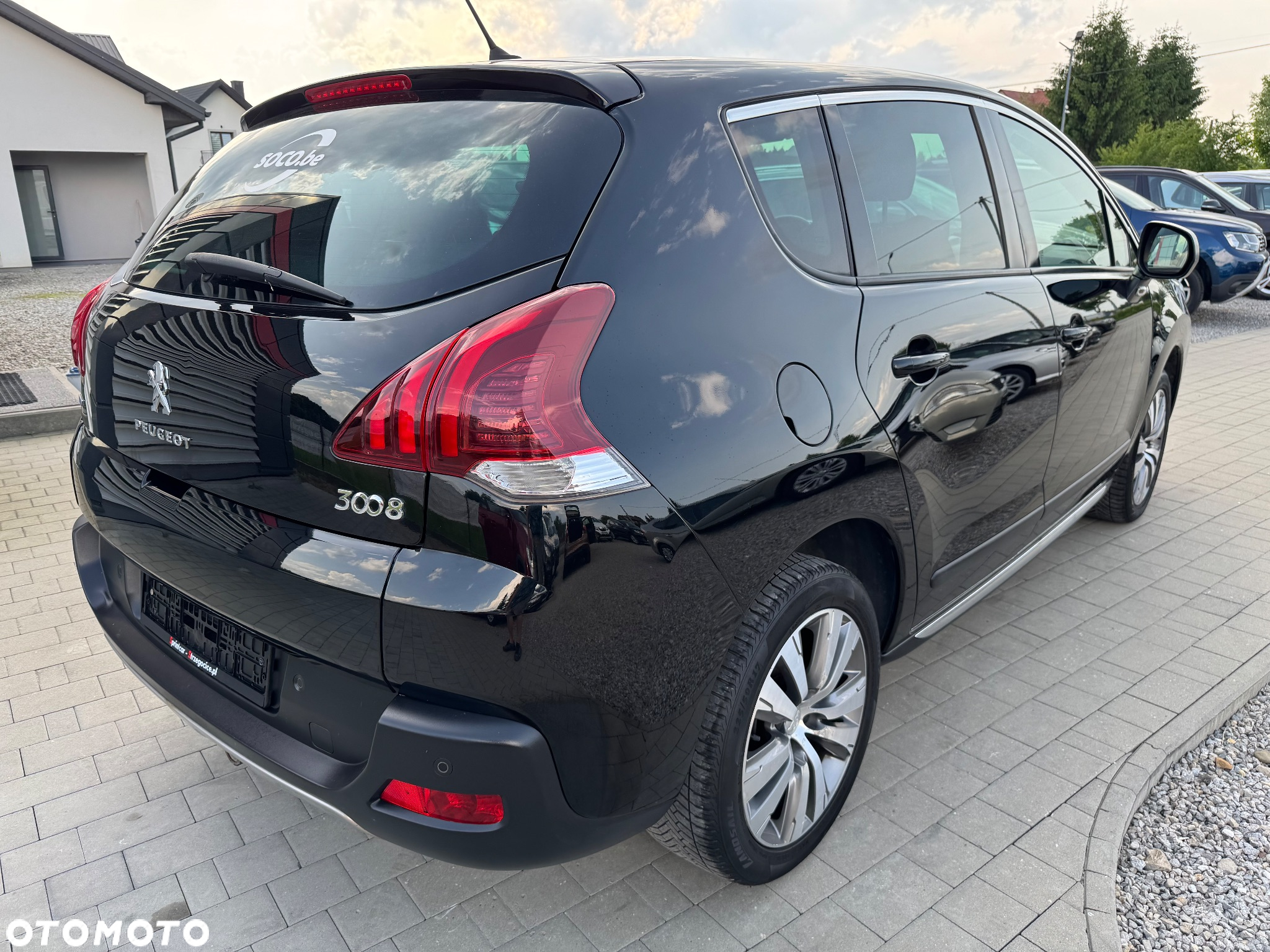 Peugeot 3008 1.6 BlueHDi Style S&S - 10