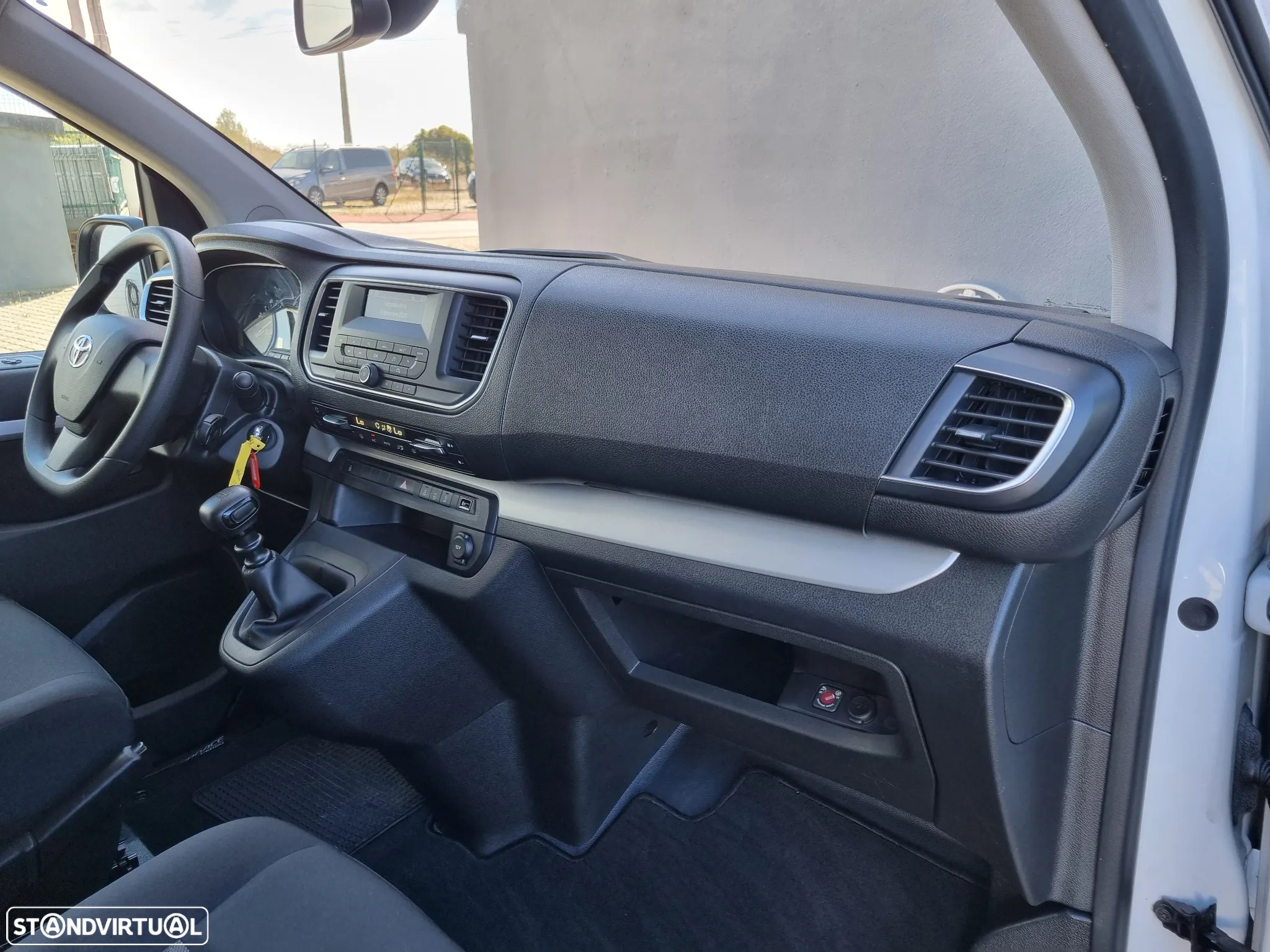 Toyota Proace Verso 1.5 D-4D L3 1.2T Comfort 9L Transporte Crianças - 18