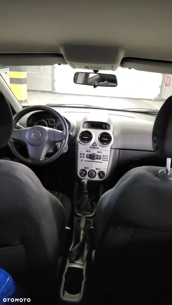 Opel Corsa 1.2 16V Enjoy - 12