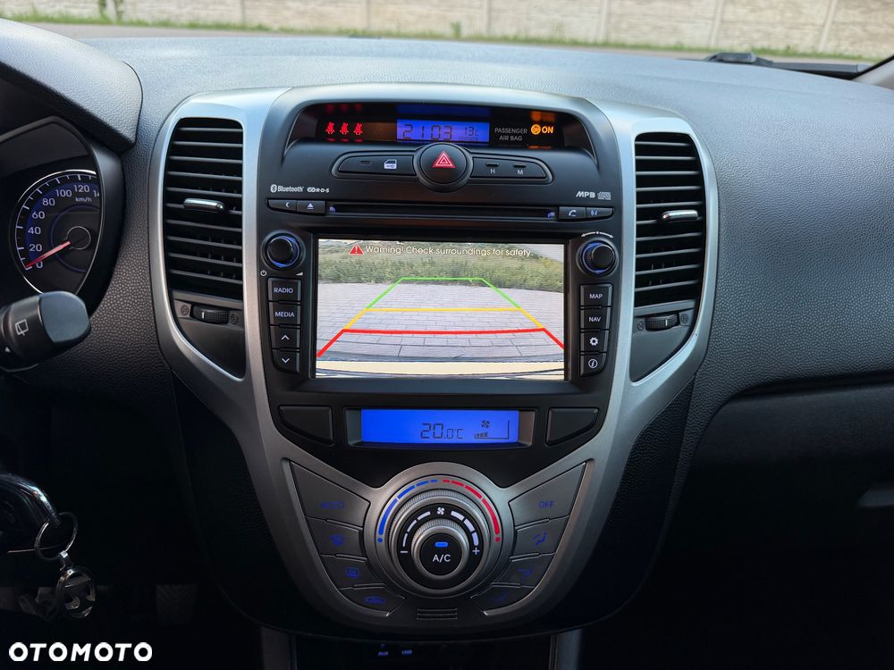 Hyundai ix20 1.6 CRDi blue YES Gold - 11