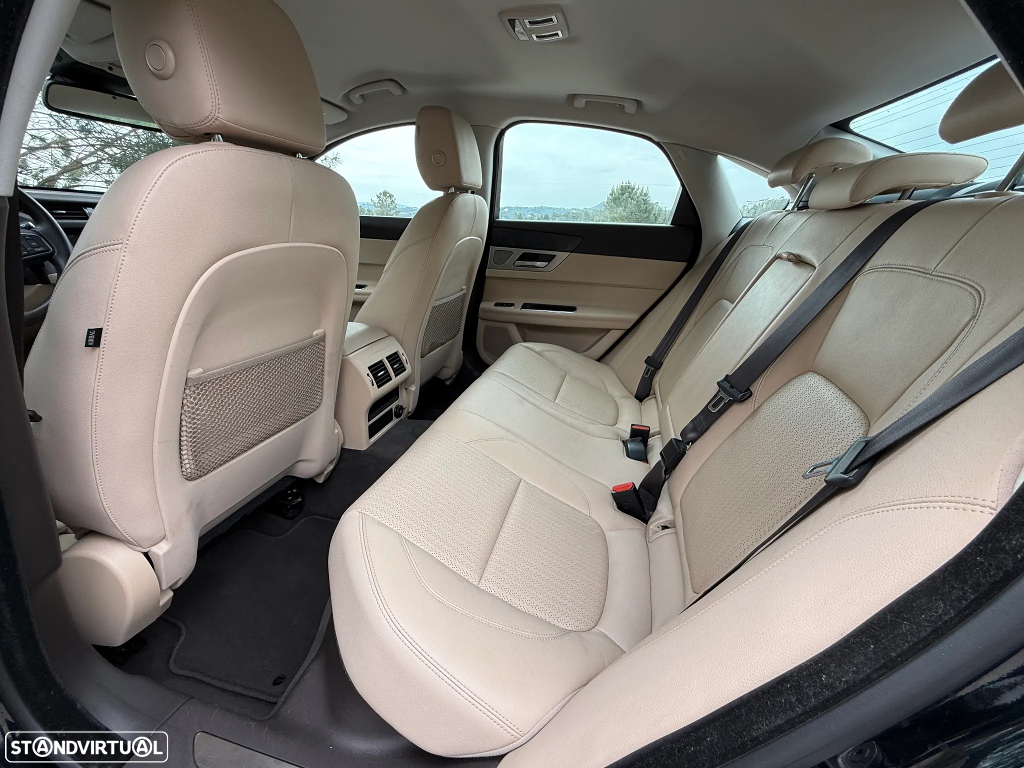 Jaguar XF 2.0 D Prestige Aut. - 34