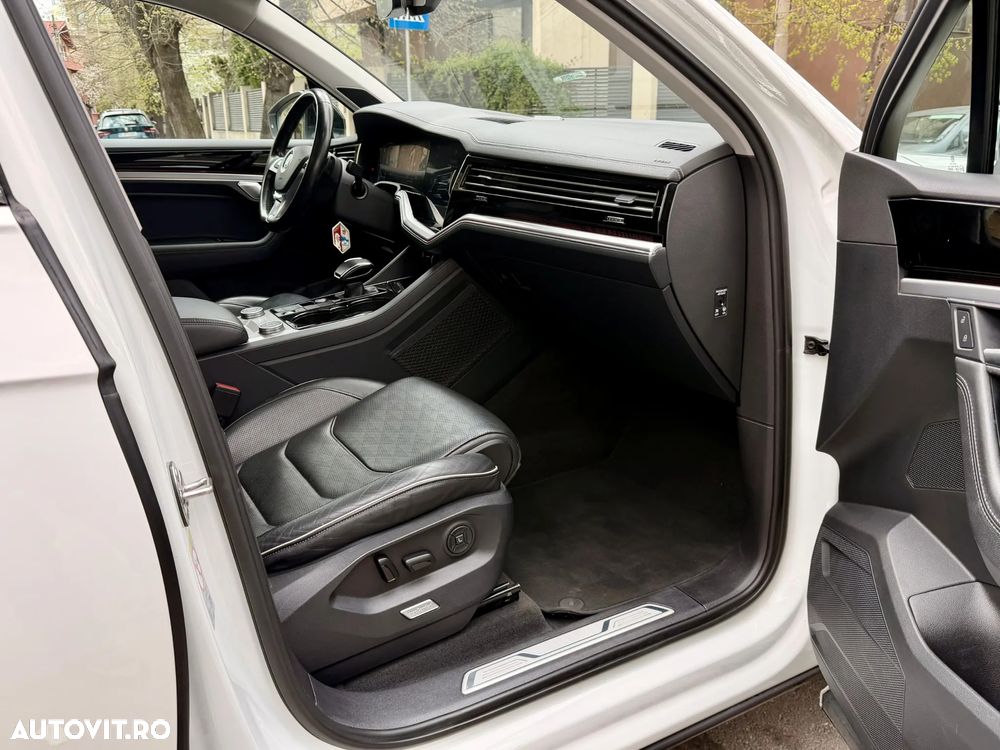 Volkswagen Touareg V6 TDI Elegance - 11