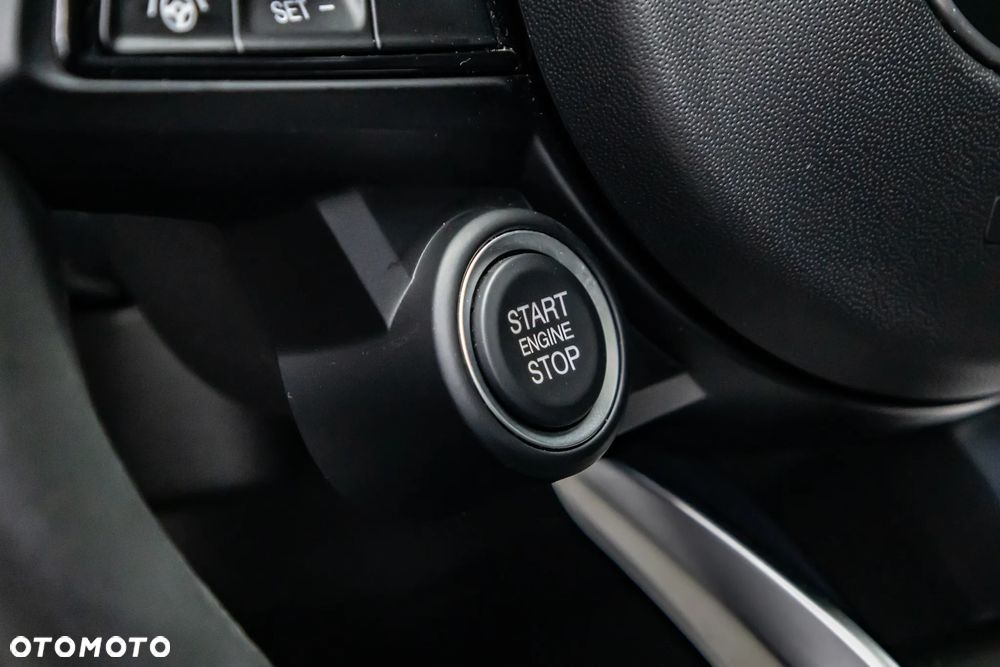 Alfa Romeo Giulia 2.0 Turbo 16V AT8-Q4 Veloce - 15