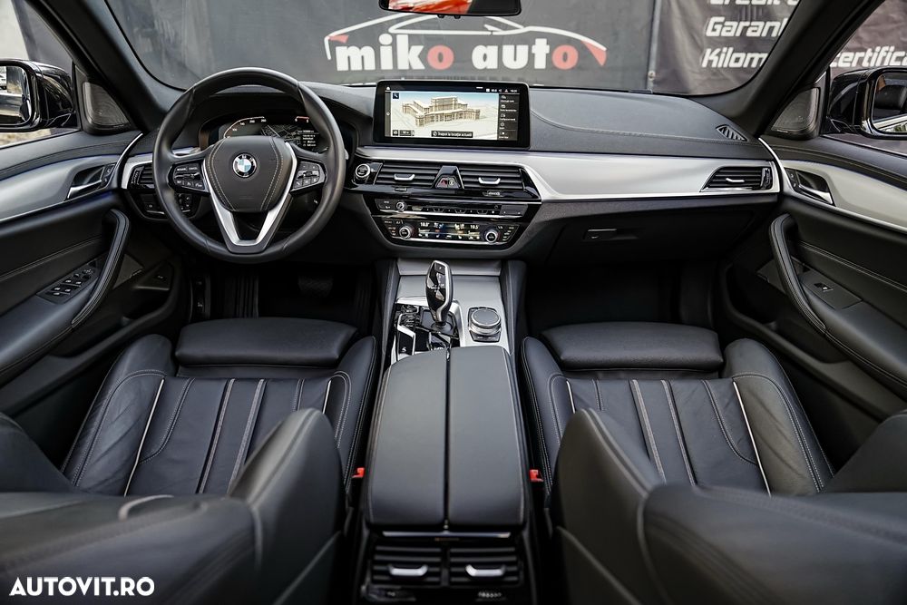 BMW Seria 5 520d Aut. Luxury Line - 12
