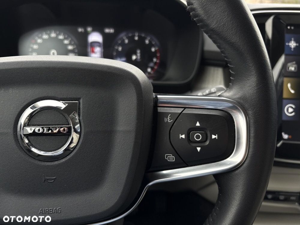 Volvo XC 40 T3 Inscription - 18