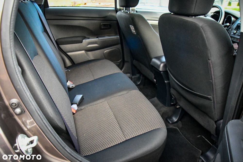 Mitsubishi ASX 1.6 Active - 16