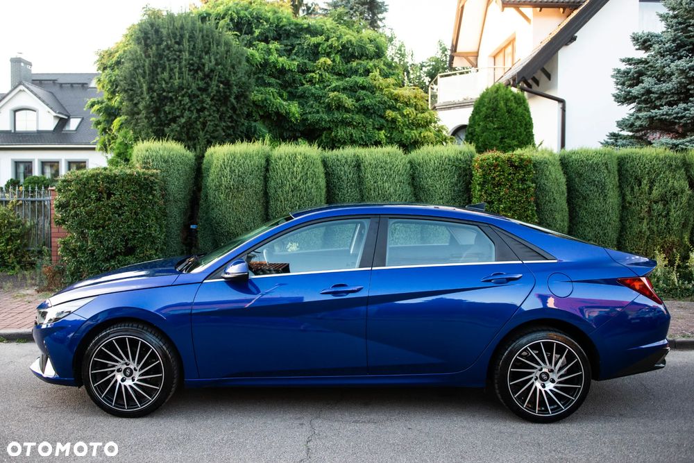 Hyundai Elantra 1.6 Executive - 11