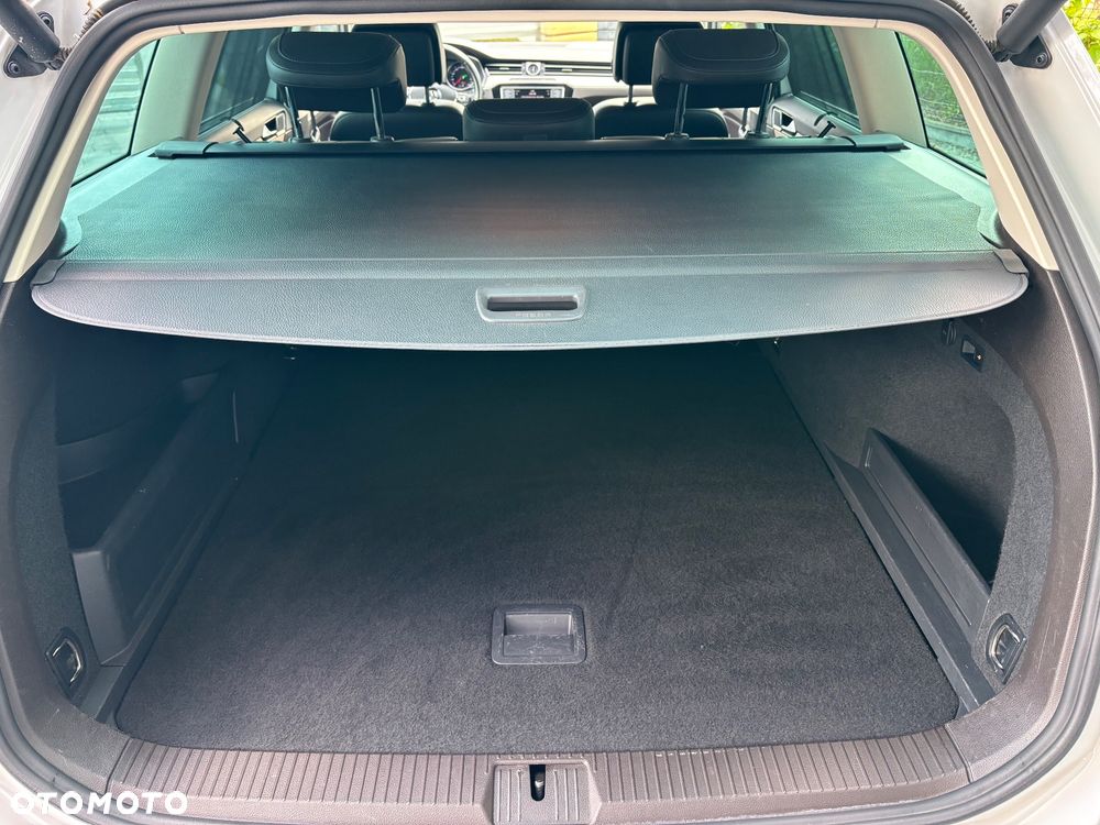 Volkswagen Passat 2.0 TDI Bi-Turbo BMT 4Mot Highline DSG - 21