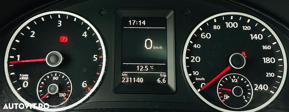 Volkswagen Tiguan 2.0 TDI SCR BlueMotion Technology Trend & Fun - 28