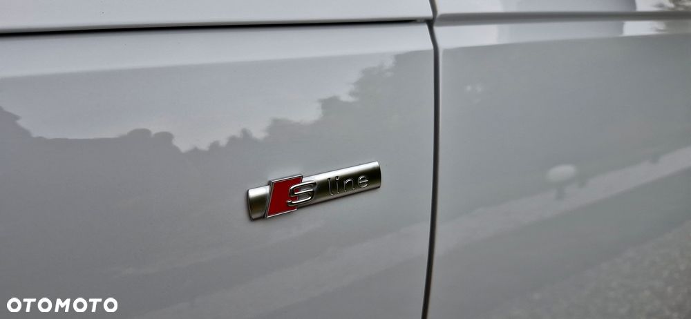 Audi A4 Avant 2.0 TDI S tronic quattro sport - 22