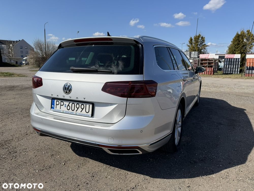 Volkswagen Passat - 9